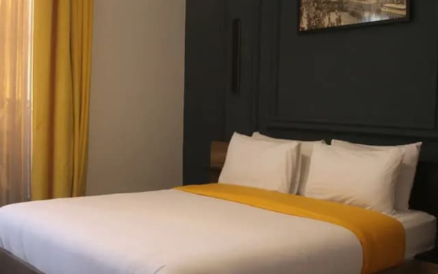 The Hotel Syracuse