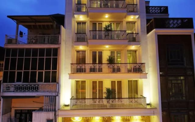 Отель Golden Silk Boutique Hotel