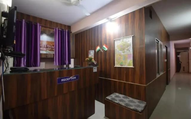 Shreenathji Inn by OYO Rooms