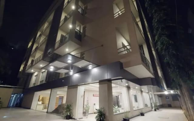 37th Crescent Boutique Suites