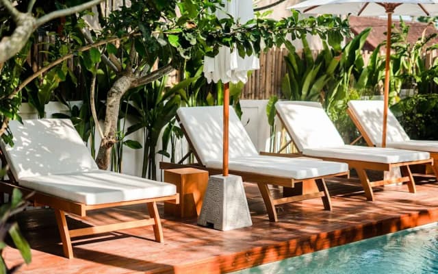 Hijau Villa by EVDEkimi - Charming 2BR escape with Pool, Outdoor Lounge, Lush Garden