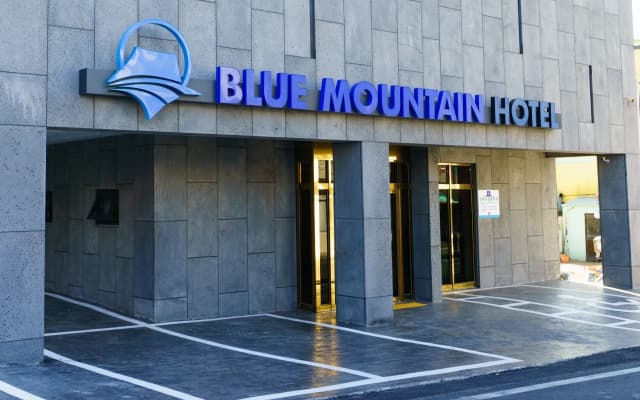 Blue Mountain Hotel
