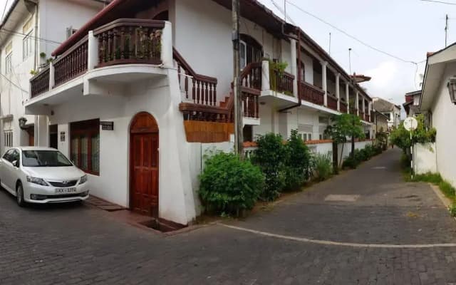 Mrs Wijenayake's Beach Haven Guest House