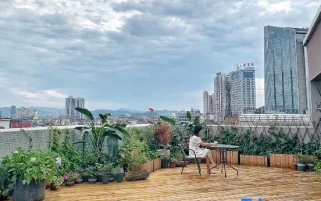 Huairen Wellness Hotel