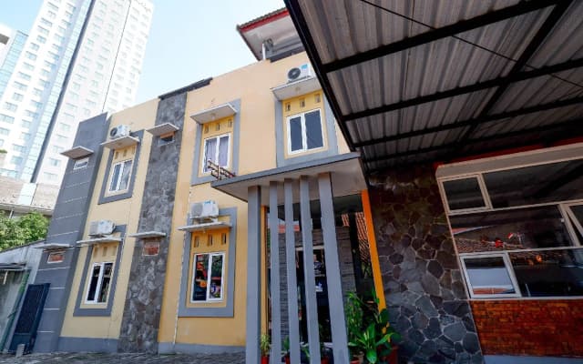 Hotel O Solo Point Guest House Syariah