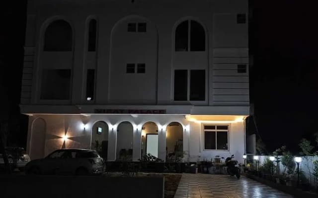 Hotel Virat palace Khatoo