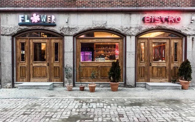 Kayla Hotel