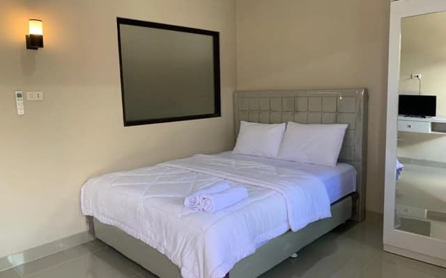 RedDoorz Syariah near Hajimena Lampung