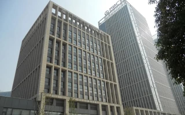 Metropolo, Wuhan, Wanda Plaza-Wuhan Sports Center