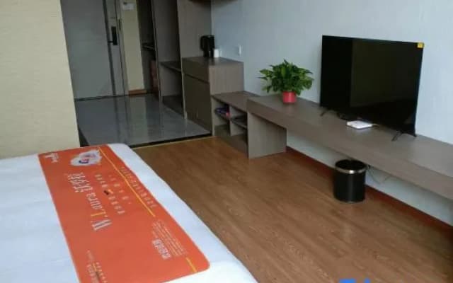Shell Hotel (Lu'an Zhongzhou Furniture City Shop)