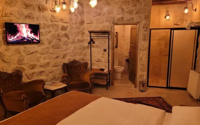 La Di̇as Cave Cappadoci̇a