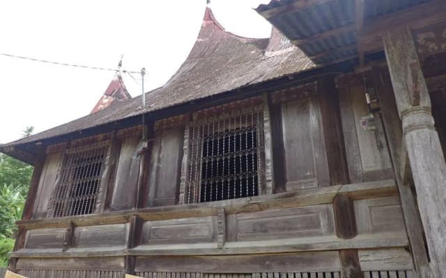 Hotel Maninjau Indah