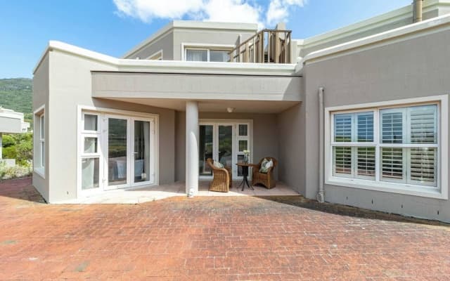 Beachfront Villa Sea Breeze, Hout Bay, Cape Town