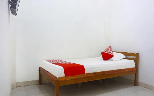 Hotel O Almeerah Homestay Syariah Near RS Hermina