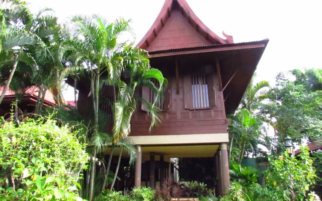 Ban Keaw Villas