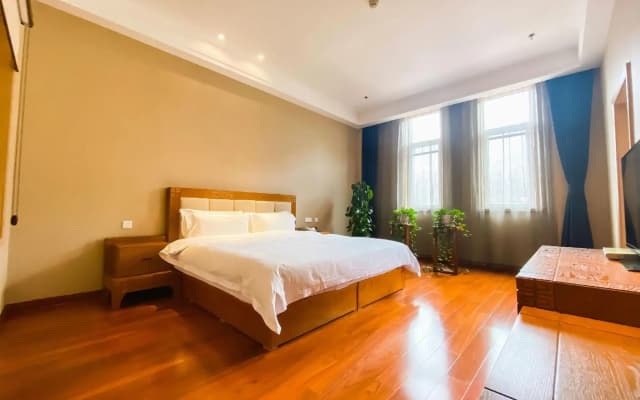 Huaximu Hot Spring Hotel