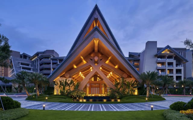 DoubleTree by Hilton Shanwei
