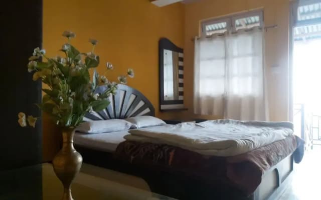 oak valley retreat homestay hostel cafe
