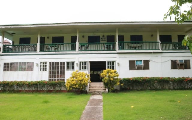 Cabua-an Beach Resort - Hostel