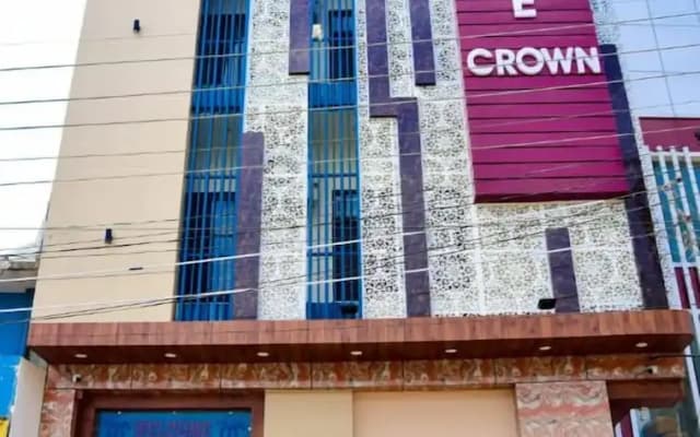 Hotel Olive Crown