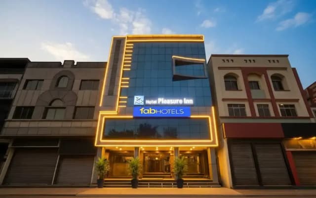 Fabhotel Pleasure Inn