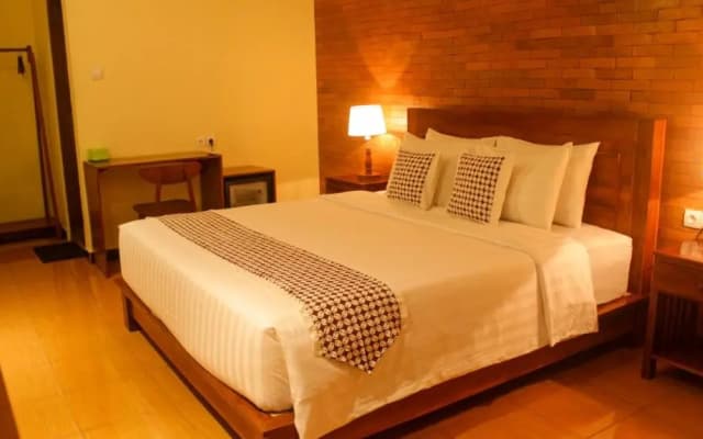 Anang Bed & Breakfast Syariah by Ndalem Beong