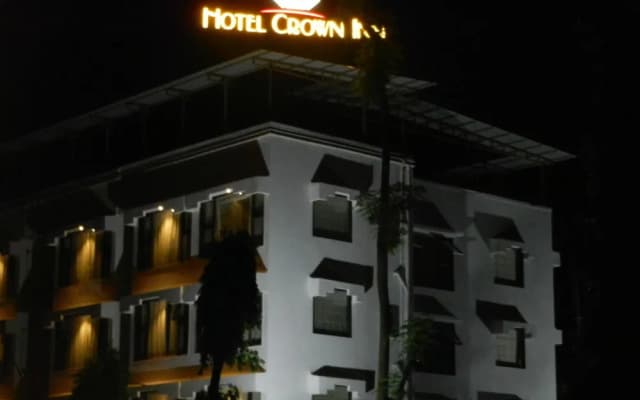 Treebo Tryst Crown Inn