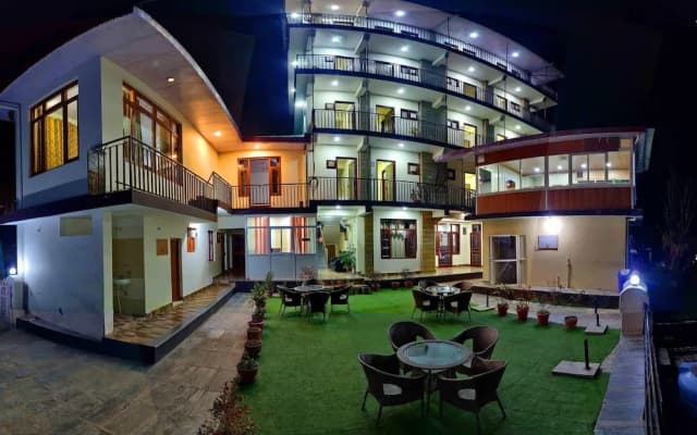 Hotel Harmony Blue Mcleodganj, Dharamshala