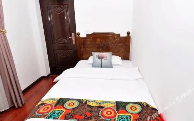 Gantong Courtyard Hotel