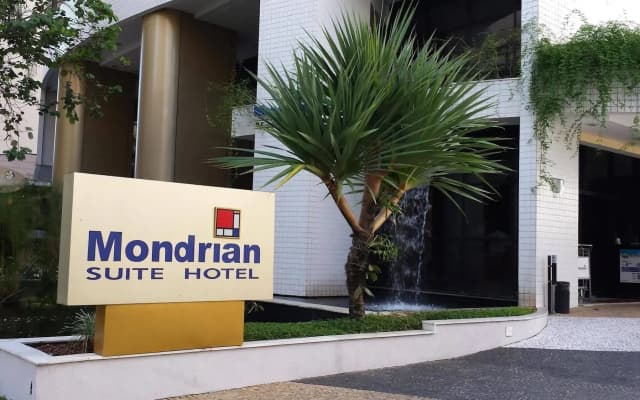 Mondrian Suite Hotel