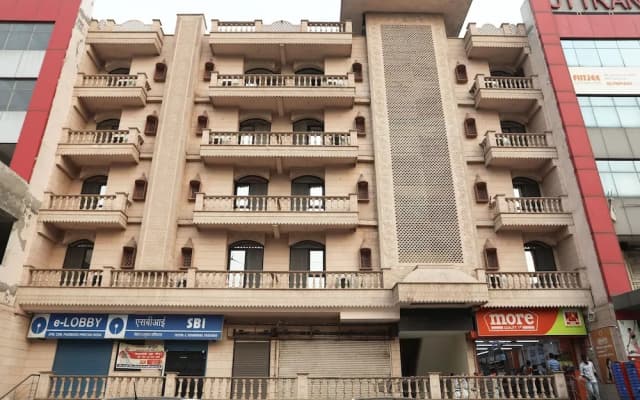Capital O 13551 Haveli Palace