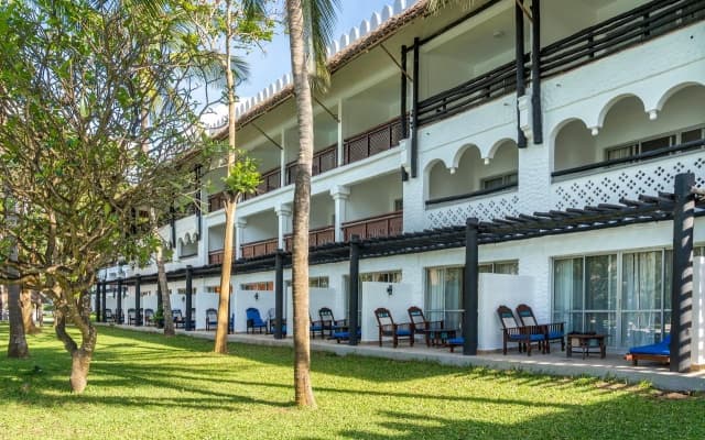 Southern Palms Beach Resort