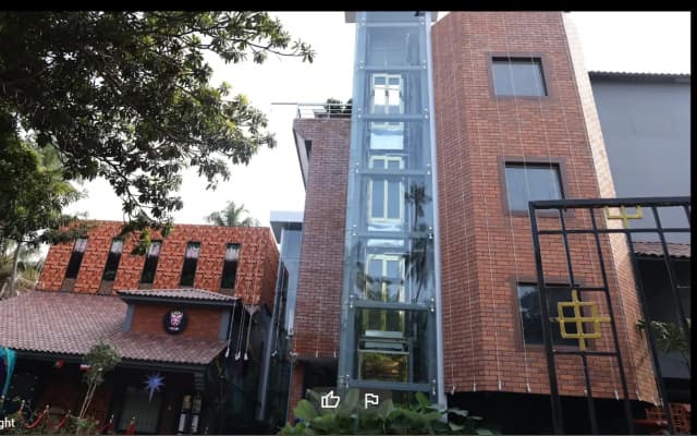 Yam Hotel