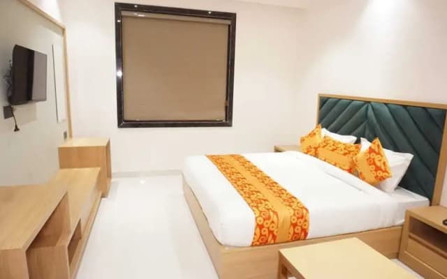 Hotel Mayra Grand