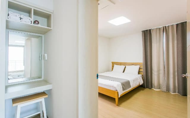 Jeju Kwakjigillgaon Pension