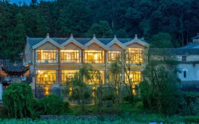 Yunshanshui Hot Spring Panoramic Holiday Hostel