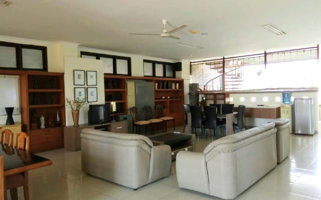 GK Gallery Rumah Sewa by ZUZU