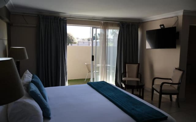 Airport Garden Boutique Hotel
