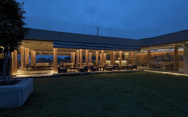 Vivanta Bengaluru, Whitefield