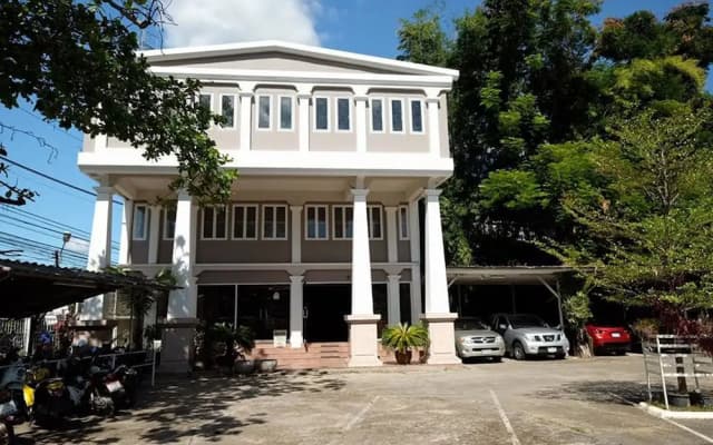 Jatuporn Mansion