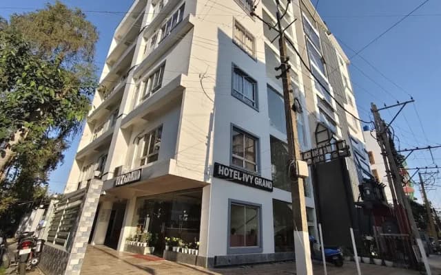 Hotel IVY Grand By GRB