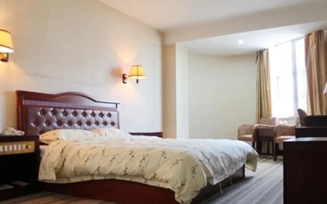 Super 8 by Wyndham Suzhou Taicang Tai Ping