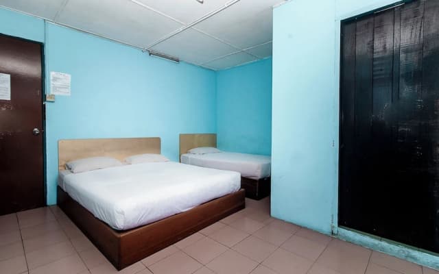 Gold Star Hotel