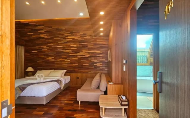 Pang fan Rock & River Resort