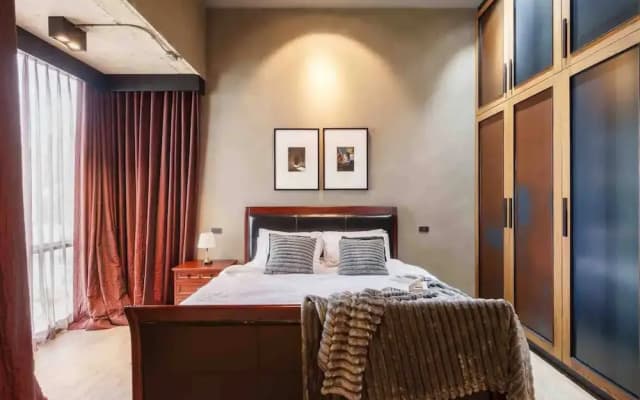 Luxury Modern Pool Jacuzzi Villa 5BR Thonglor