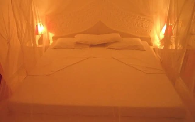 Watamu Villa With Service Personnel