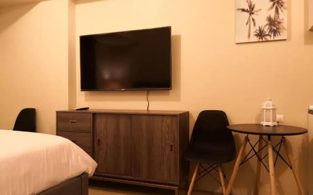 Centrio Tower Beside Ayala Studio Unit -24