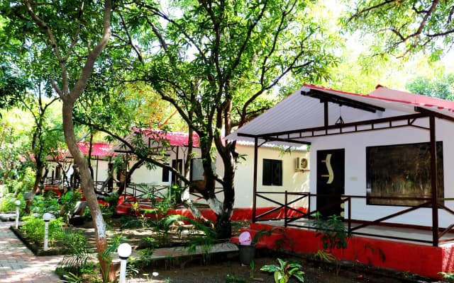 The Wilds Villa Gir Resort with Swimming Pool