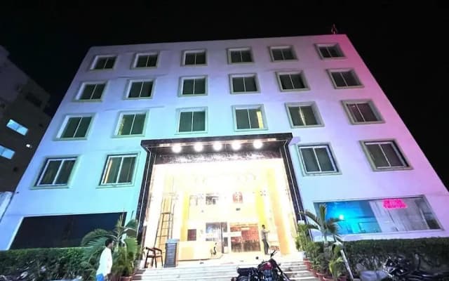 Hotel Sm Rainbow International