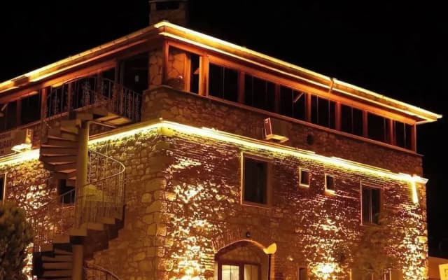 Odunluk Tas Konak Otel
